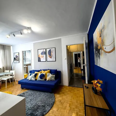 An In The Center Of Wroclaw, With Good Access *