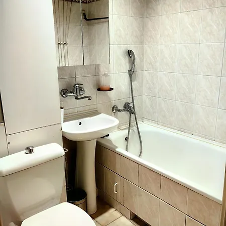 An In The Center Of Wroclaw, With Good Access *